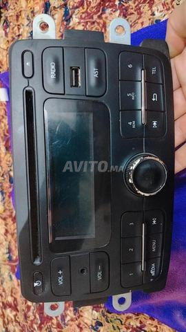 Poste radio Dacia Logan