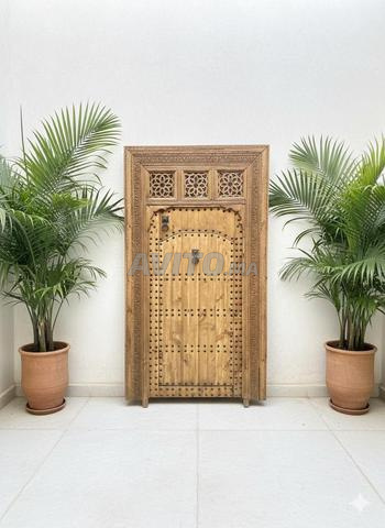 Porte en Bois Sculpté Main - Livraison Partout