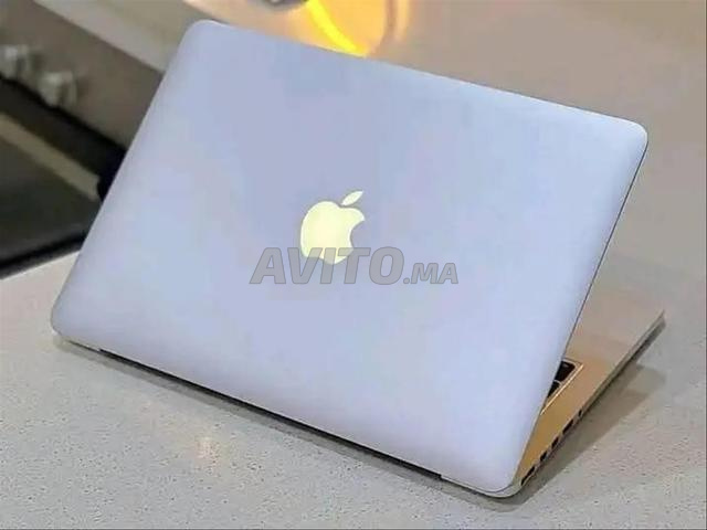 MacBook pro i5 Ram 8 Disc SSD batterie 5h