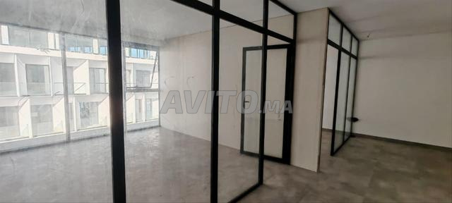 مكتب 58 متر مربع بريميوم - موقع استراتيجي - 2