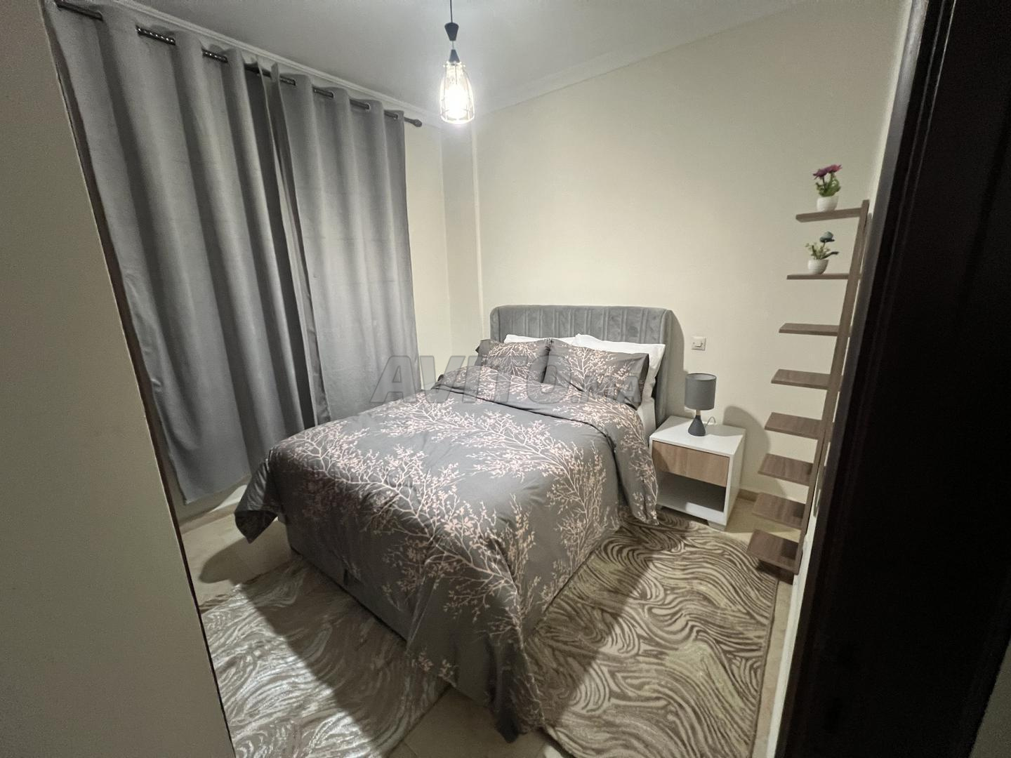 Bel appartement à louer en vacances au centre - image 5