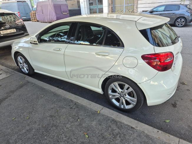 Mercedes-Benz 180 Diesel Automatique 2016