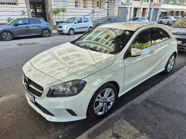 Mercedes-Benz 180 Diesel Automatique 2016