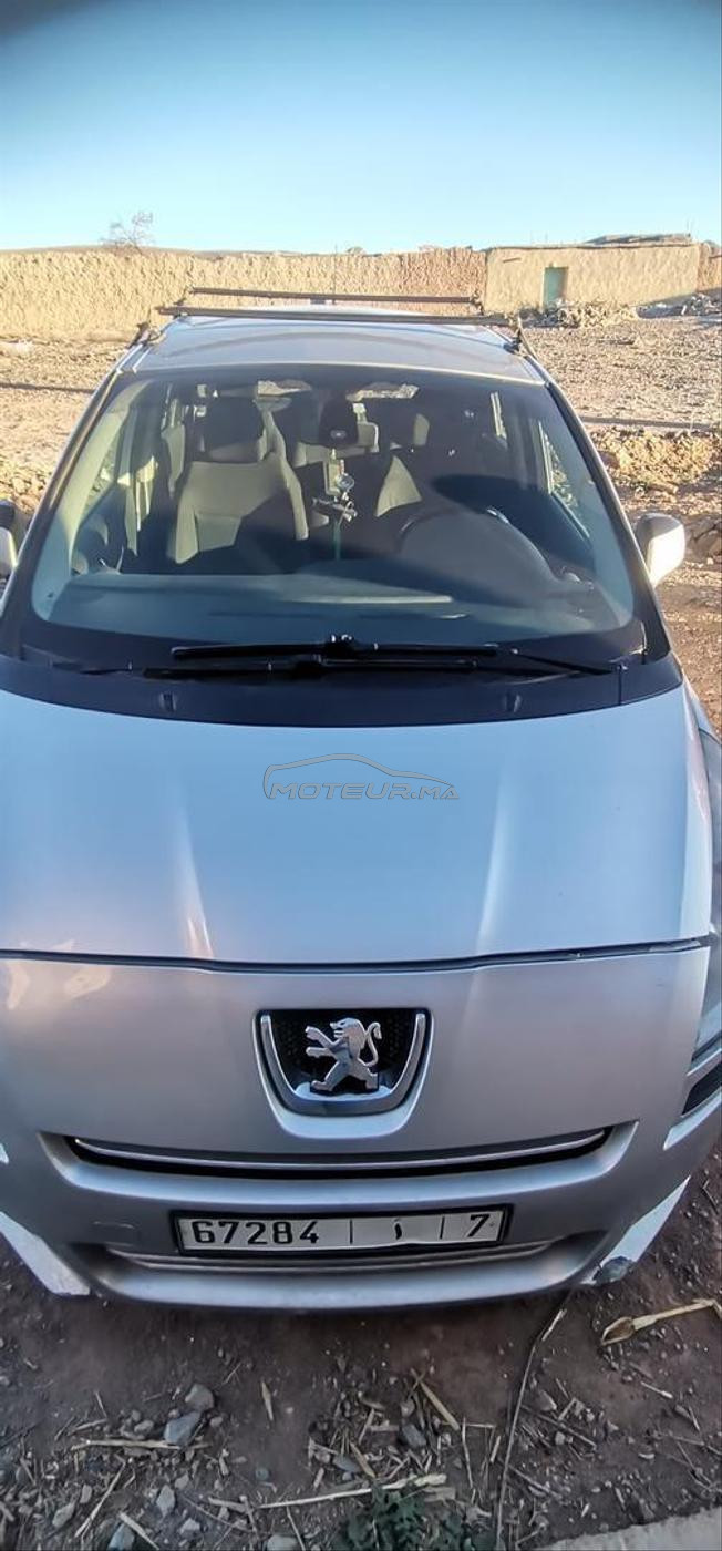 Peugeot 5008 Diesel Manuelle 2012 à Tinghir