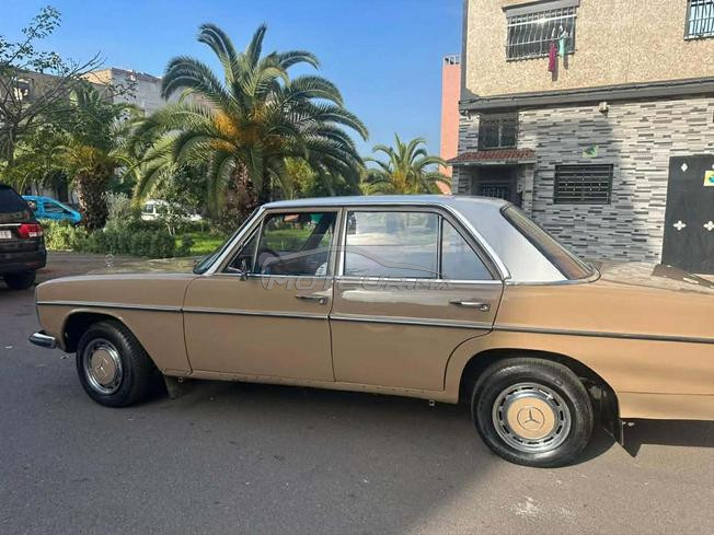 Mercedes-Benz 220 Diesel Manuelle 1974