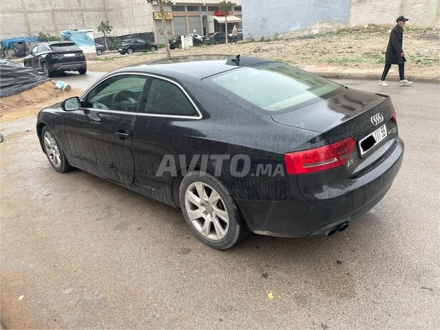 Audi A5 8cv Diesel Manuelle 2010 à Casablanca - 2