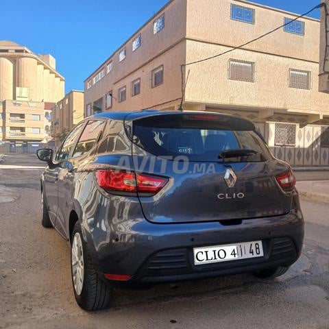 Renault Clio 4 essence 2017 en exellente état