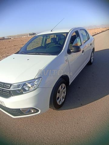 Dacia Logan essence 4 cylindres 2020