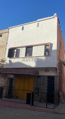 Rare opportunité : Maison à vendre avec local commercial prêt à l'emploi