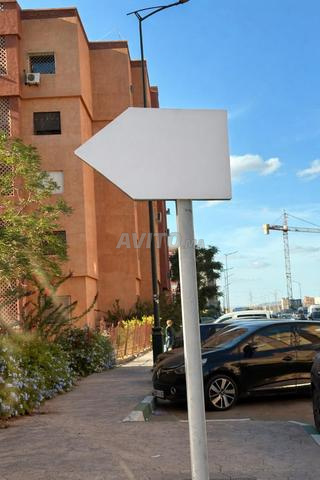 Panneau publicitaire à vendre