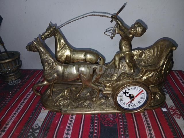 Horloge en bronze très ancienne pesant plus de 7kg - 2