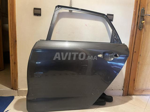 Porte arrière gauche à vendre