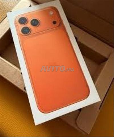 NEUf IPHONE 17 PRO MAX 256GB / LBI3 FMA7AL