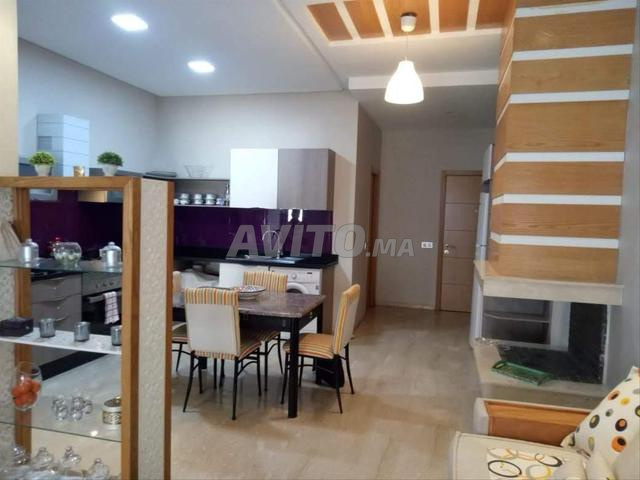 Studio meublé à louer à Socrate  Design épuré - image 4