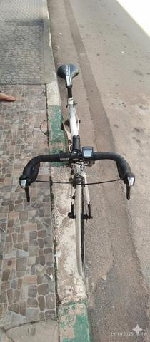 Vélo de route de type Focus Allemand