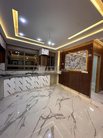 Bel appartement à vendre à Agdal. 3 grandes chambres. Salon et cuisine