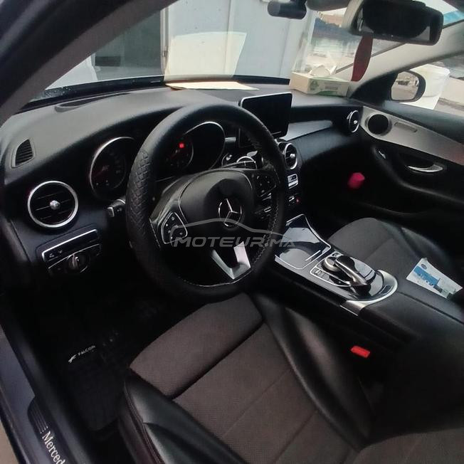  Mercedes classe C en bonne état