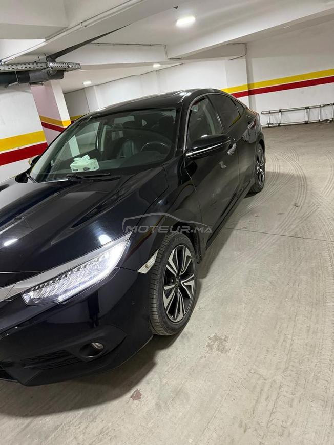 Honda Civic Essence Automatique 2018 à Casablanca