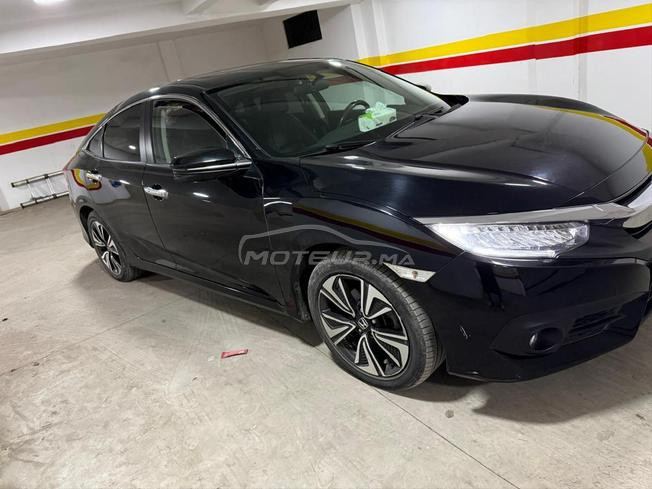 Honda Civic Essence Automatique 2018 à Casablanca