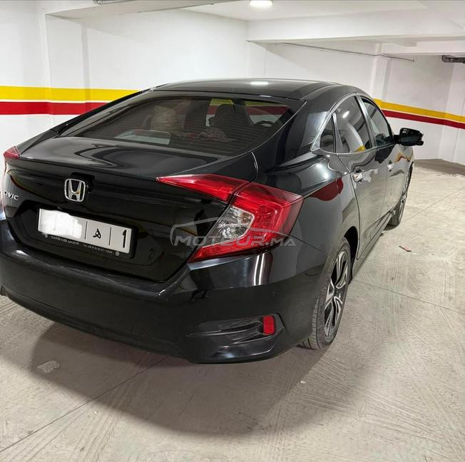 Honda Civic Essence Automatique 2018 à Casablanca