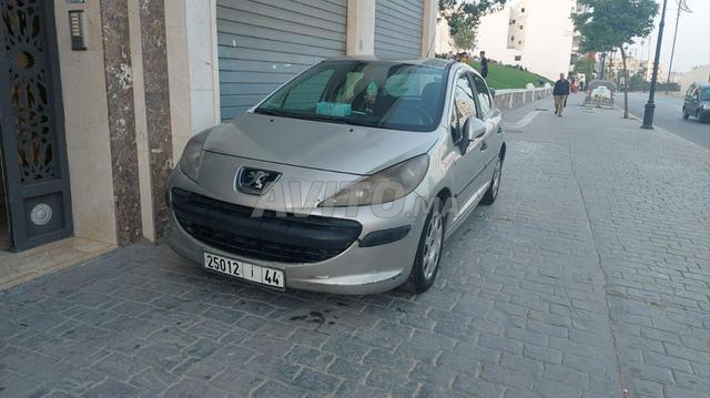 Peugeot 207 modèle 2006 diesel