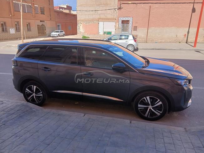 peugeot 5008 2022 tree bon etat