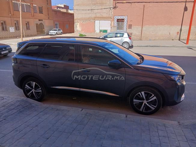 peugeot 5008 2022 tree bon etat