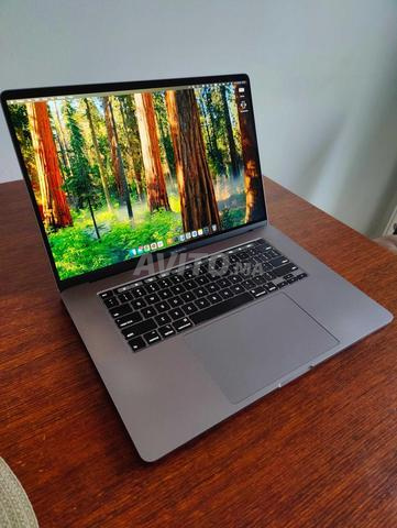 Macbook pro i7 2019 touchbar 16/512