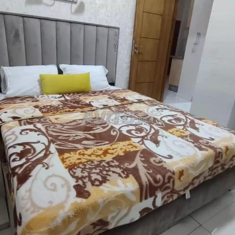 Appartement très Calme Propre À Louer À Fés - image 5