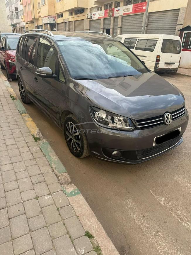 Volkswagen Touran 1.6 Diesel Manuelle 2014 à Fès