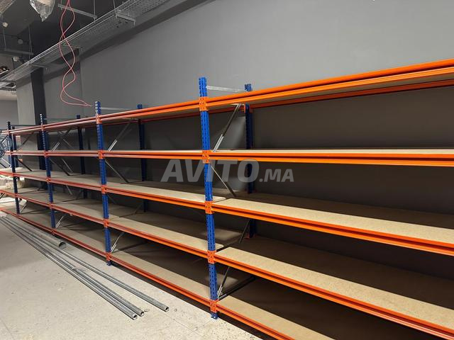 Rayonnage Semi-lourd à plateau en bois