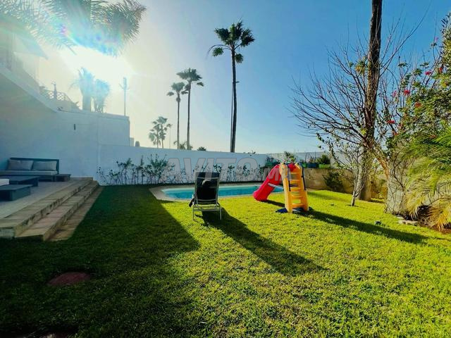 فيلا للبيع - الصخيرات - 3 طوابق مع مسبح - 2