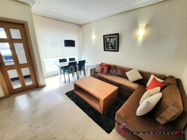 GAUTHIER JOLI STUDIO MEUBLE A LOUER AVEC BALCONS - image 4