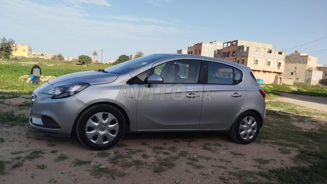 Opel Corsa Essence Manuelle 2018 à Biougra