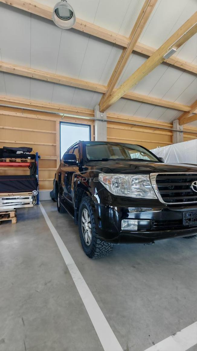 Toyota Landcruiser V8