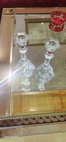paire de bougeoirs en cristal de baccarat