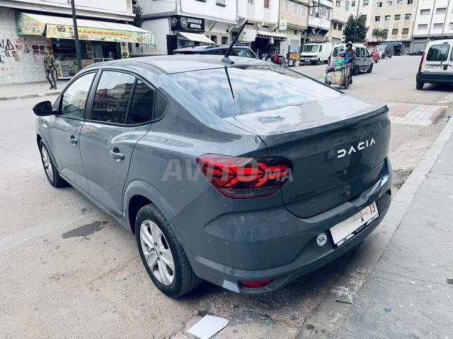 Dacia Logan 1ère main full options sous garantie