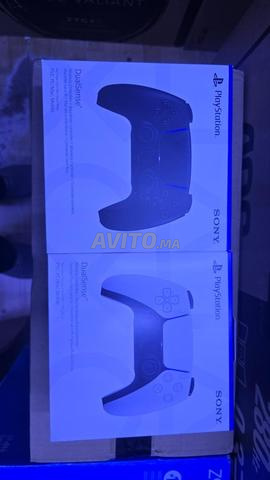 Manettes PlayStation 5 originales V2 à l'état neuf