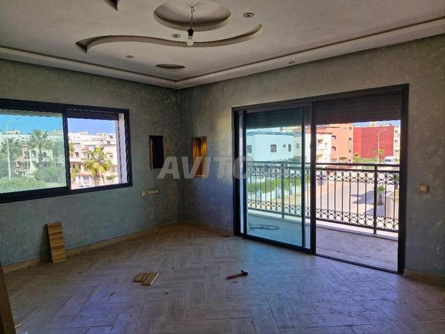 Haut de villa 3 façades ensoleillé à Hay Salam