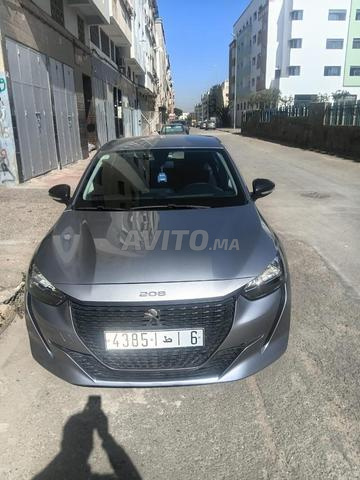 Peugeot 208 diesel 08/2021
