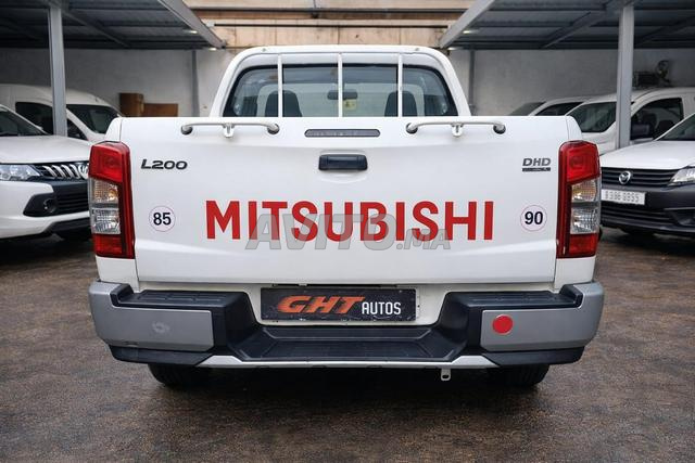 Mitsubishi l 200 - 2
