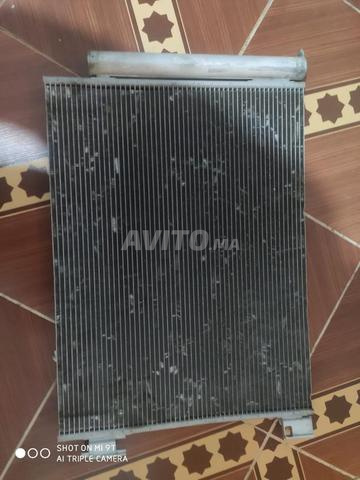 Radiateur et tube de la clim