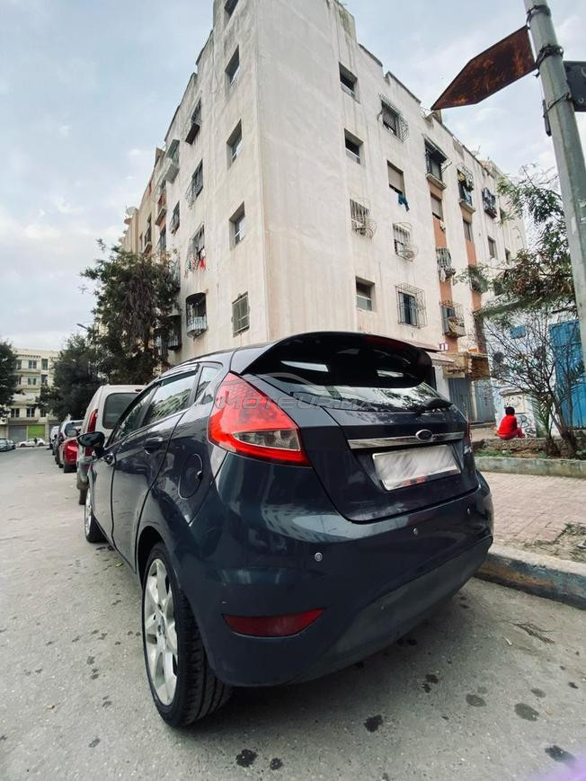 ford fiesta titanium