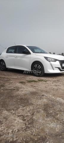 Peugeot 208 full options