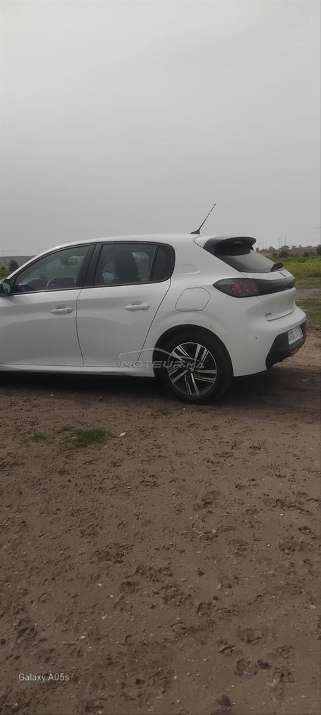 peugeot 208 3amra