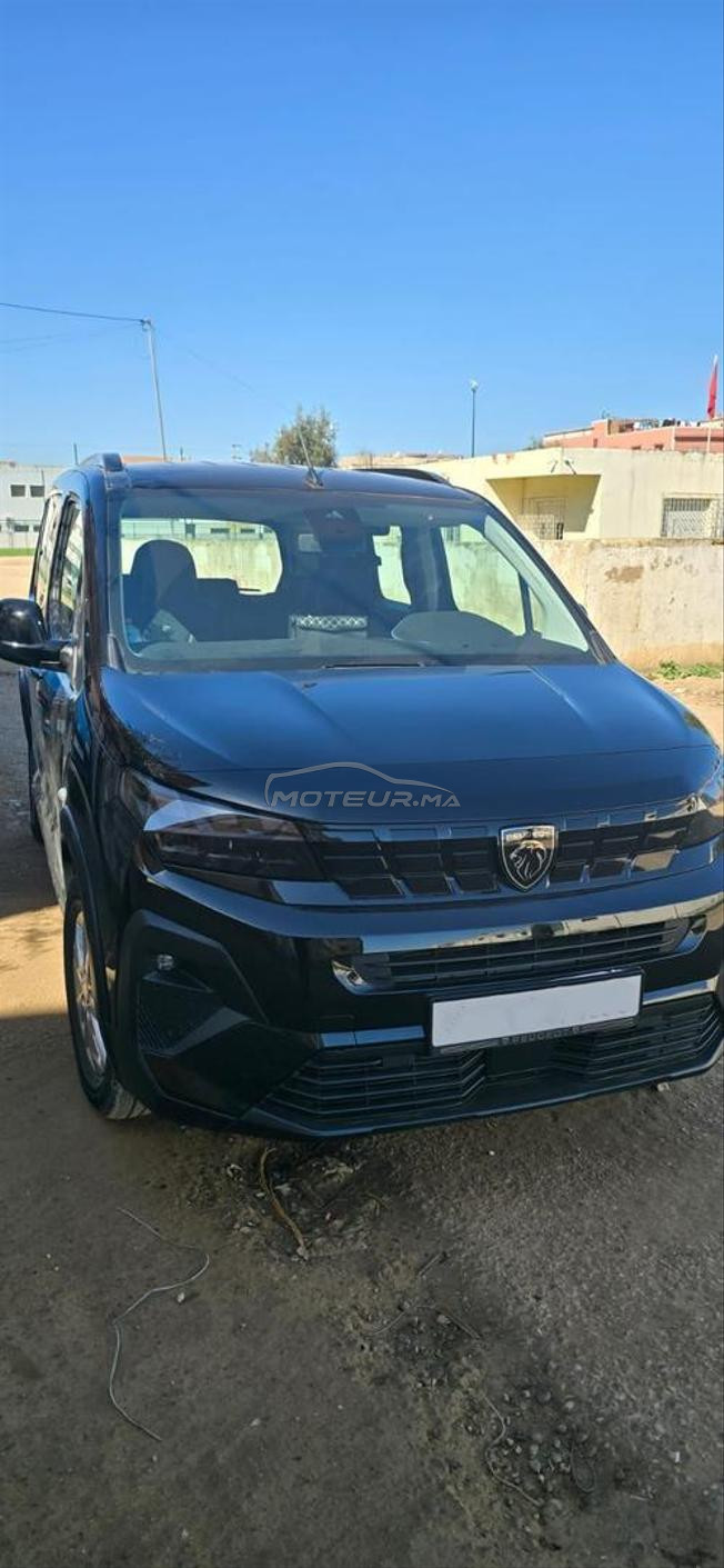 Peugeot Rifter Diesel Manuelle 2025 à Sidi Slimane