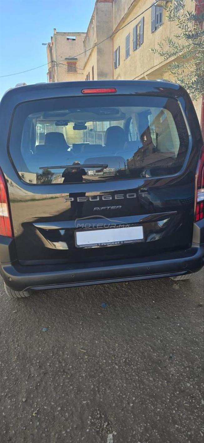 Peugeot Rifter Diesel Manuelle 2025 à Sidi Slimane