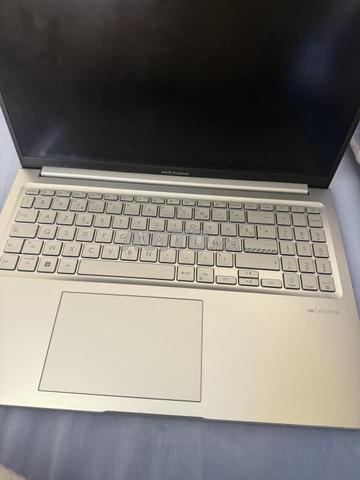 Asus vivobook à vendre