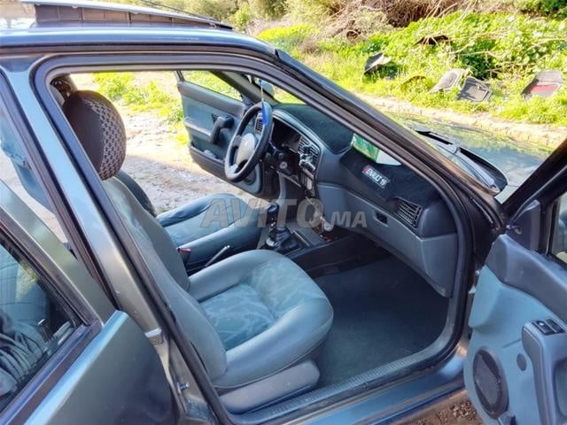 Renault 19 en bon état