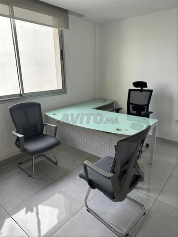 Annonce de vente de bureau en excellent état